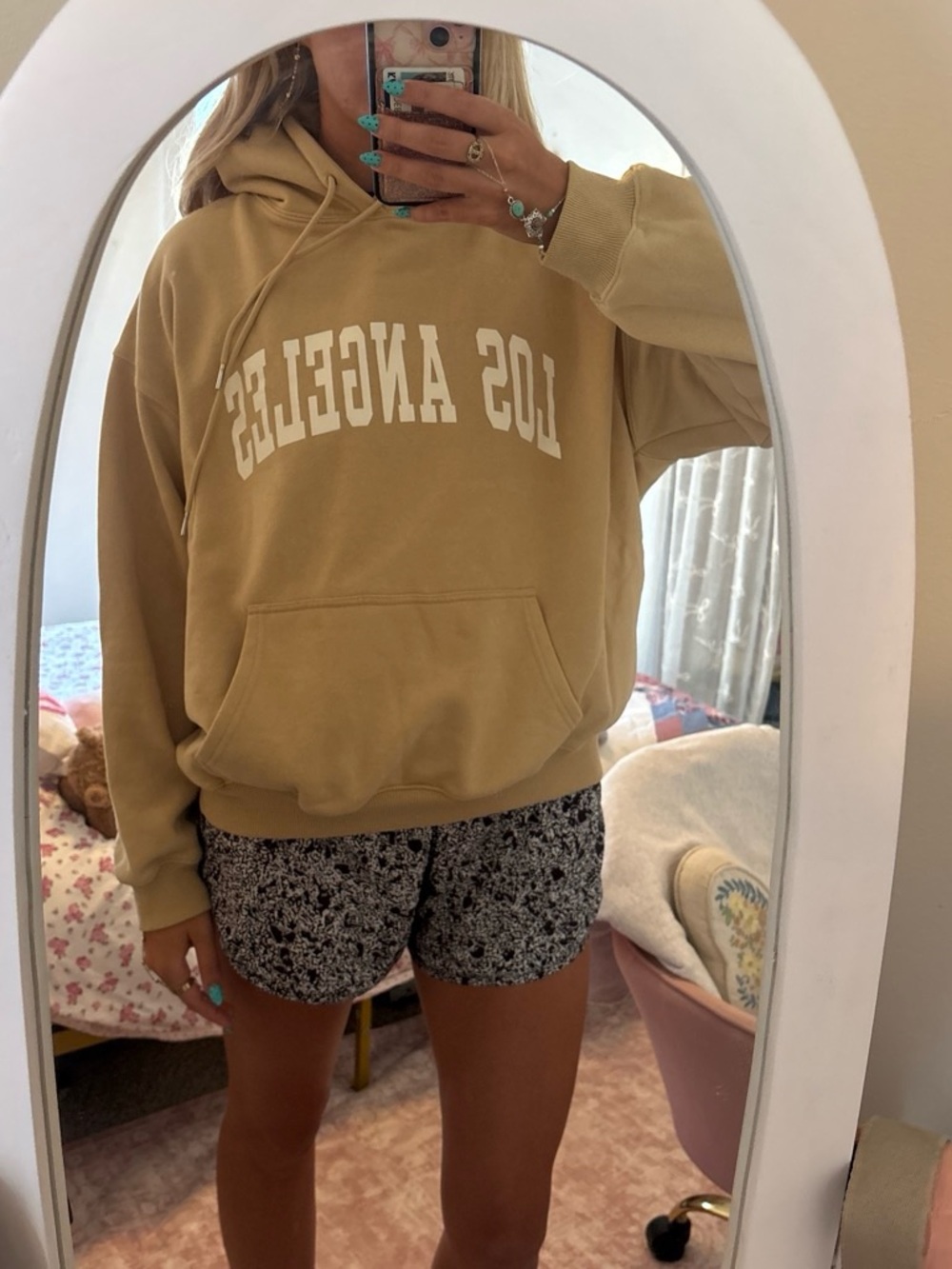 Los Angeles Graphic Hoodie - Cream Tan Women’s Pullover